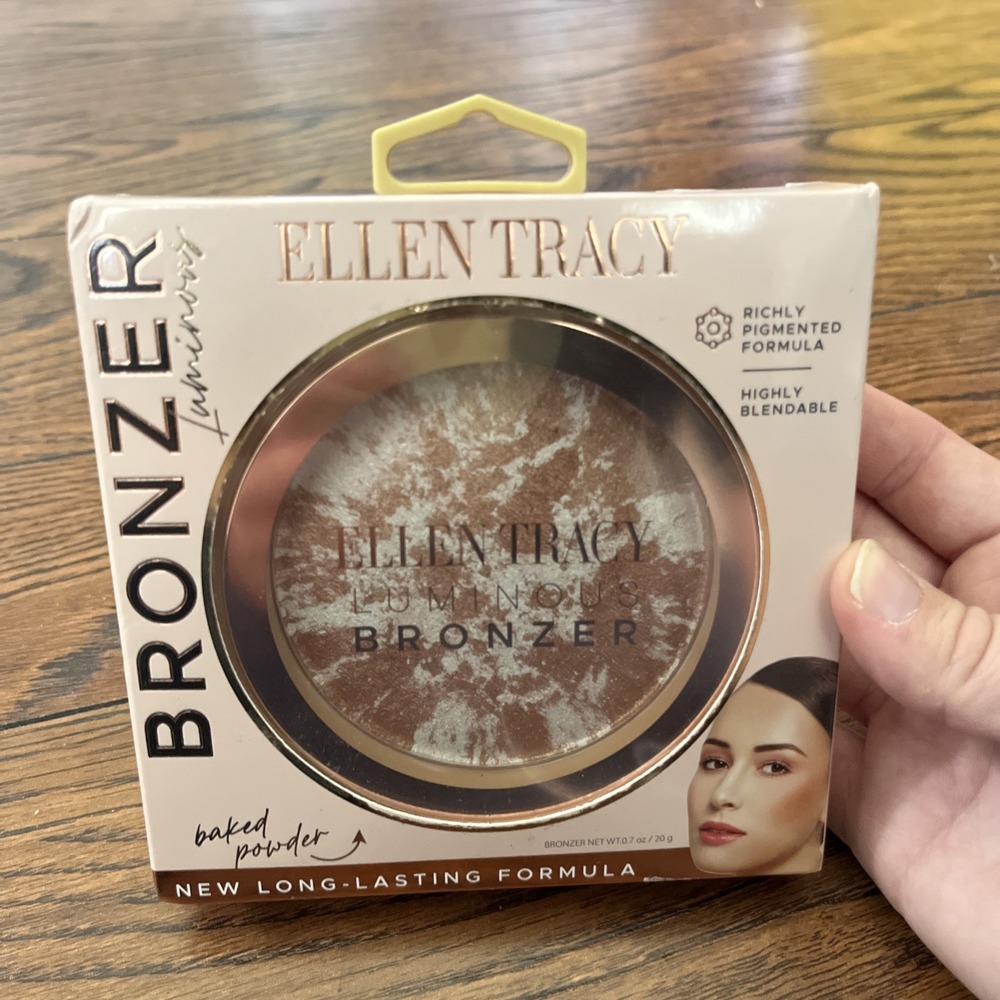 Ellen Tracy - Baked Powder - Luminous Bronzer - 0.70 oz - New In Box
